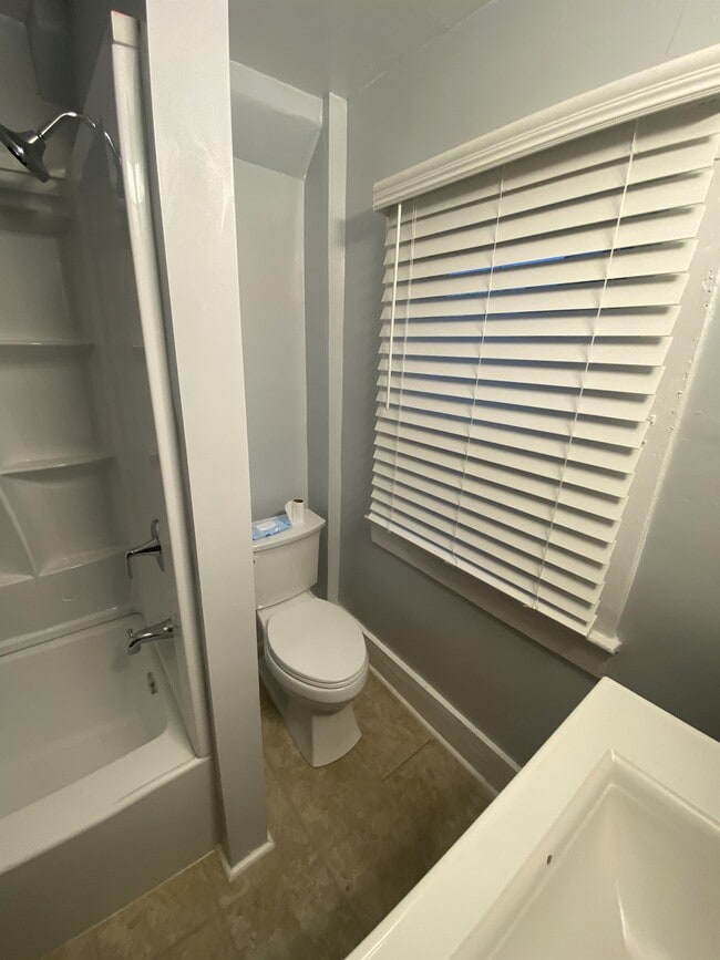 Photo - 1004 Bedford Ave SW