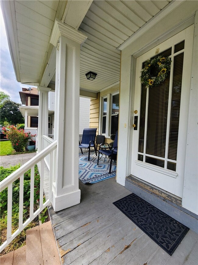 Photo - 674 Parsells Ave