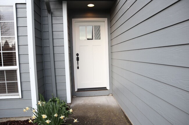 Photo - 1508 SE Solomon Loop