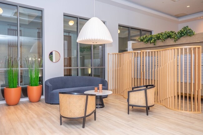 Summer House Apartments