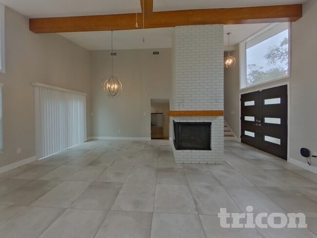 Photo - 1230 Kapok Kove Cir