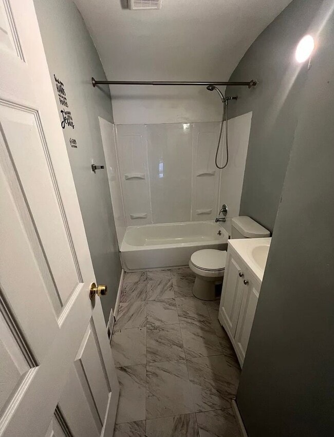 Photo - 2210 Blades Ave