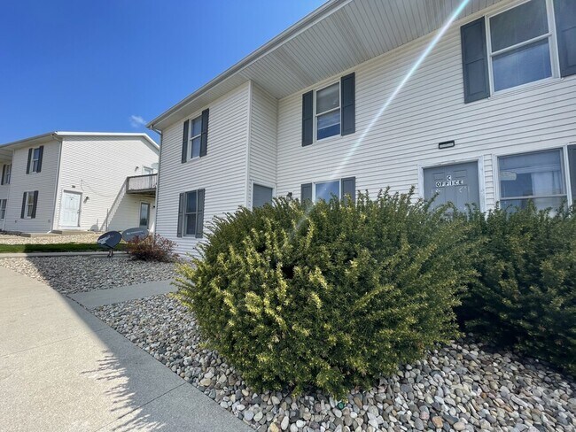 Building Photo - 320 Stone Creek Dr Unit D Rental