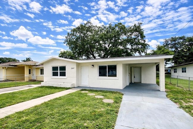 Photo - 2840 NW 8th St