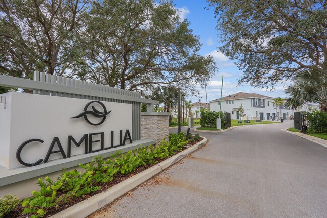 Photo - 2880 SE Federal Hwy