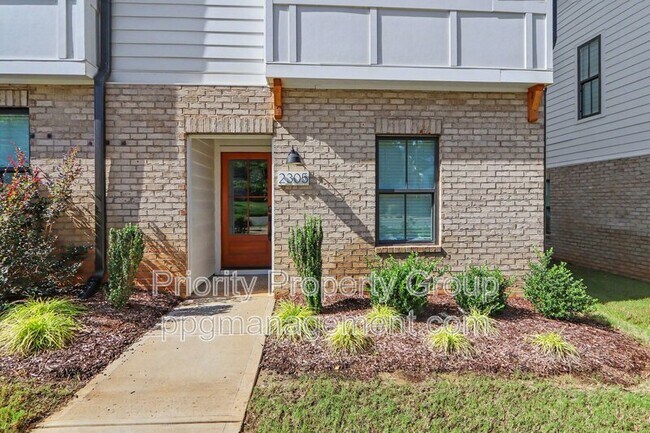 Photo - 2305 Rozzelles Ferry Rd