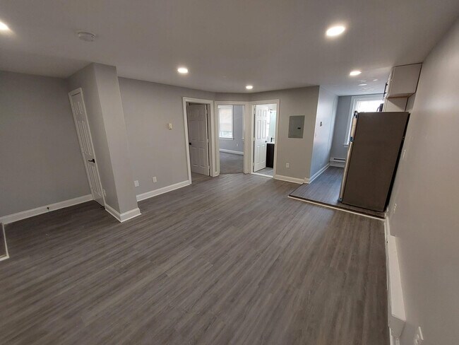 32 S Wycombe Ave