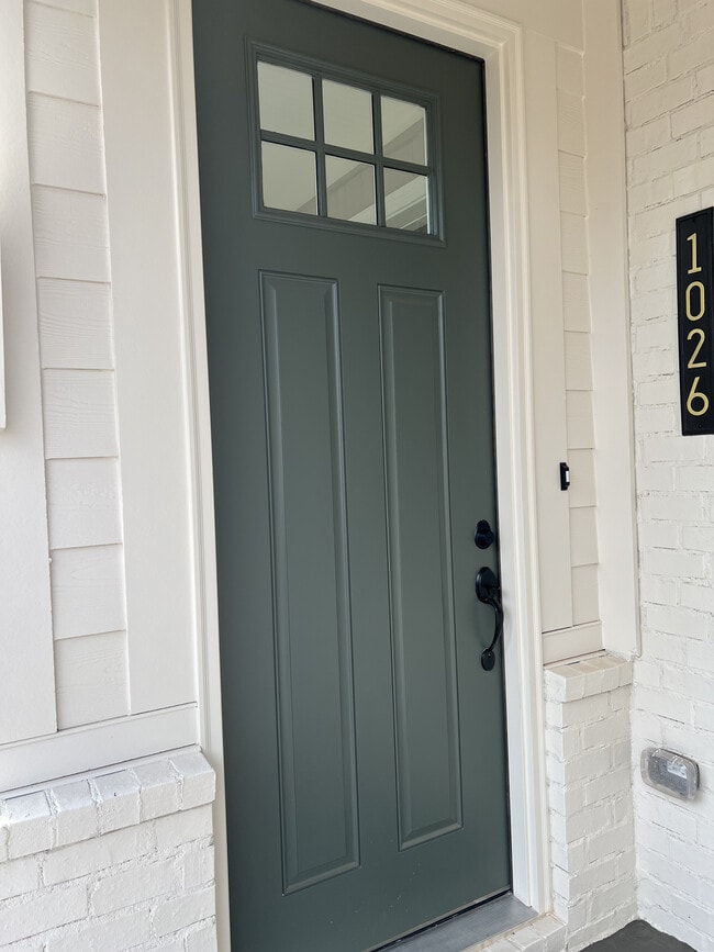 Photo - 1026 Windsor Dr