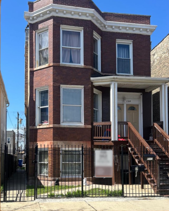 Building Photo - 1704 N Springfield Ave