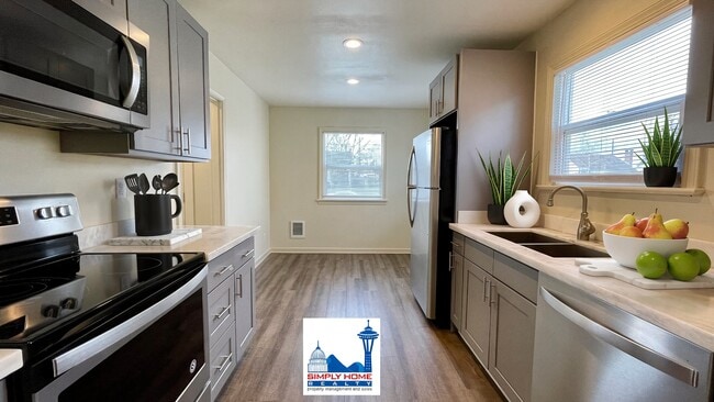 Photo - Cute 3 bedroom 2 bath home in Tacoma!