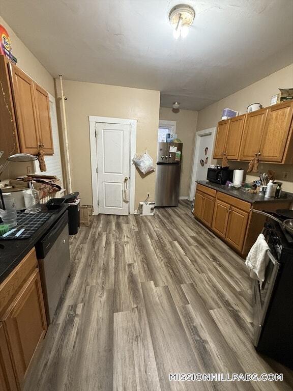 10 Eldora St