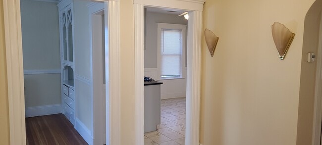 Photo - 17 Manley St Unit #2