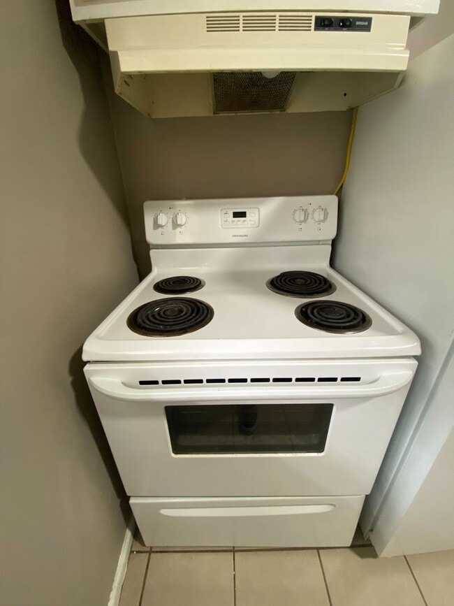 Photo - 1301 N Olney St Unit 1303 N Olney St