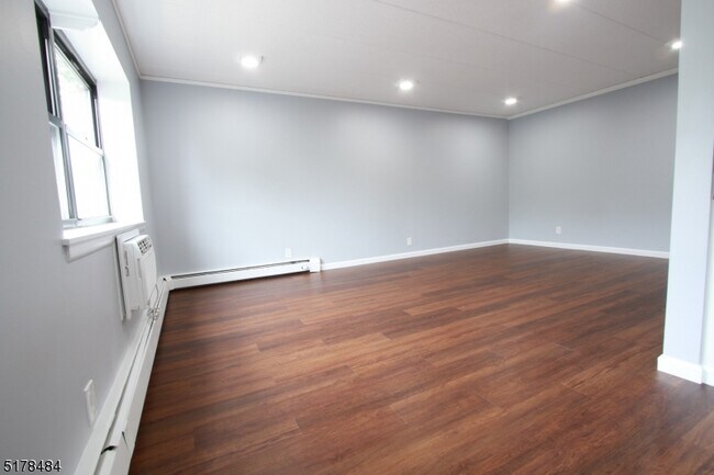 Photo - 149 Main St Unit 3C