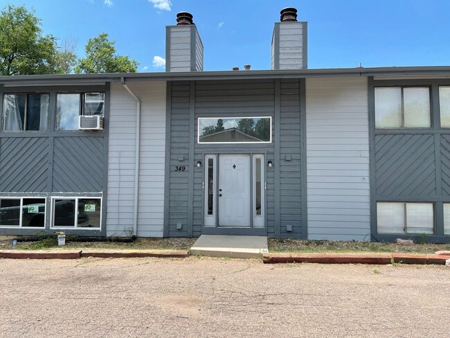 Building Photo - $300 OFF FIRST MONTH | $1162 | 2BR/1BA 4Pl... Rental