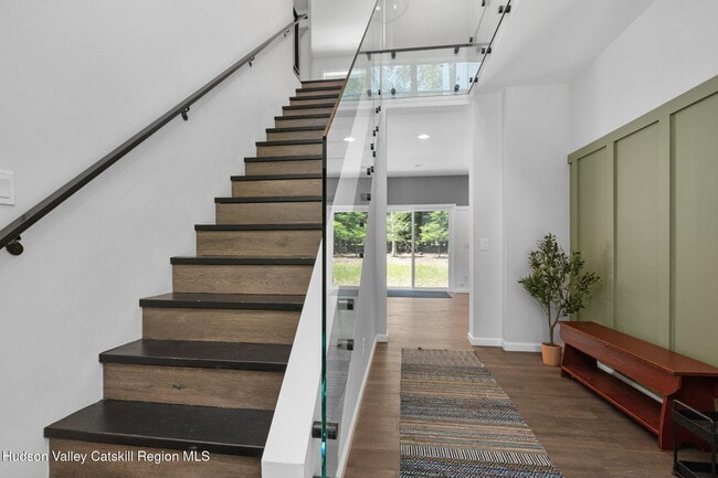 Photo - 32 Maurizi Ln