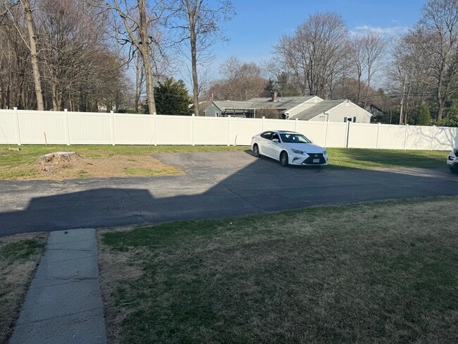 Photo - 75 North St Unit 2