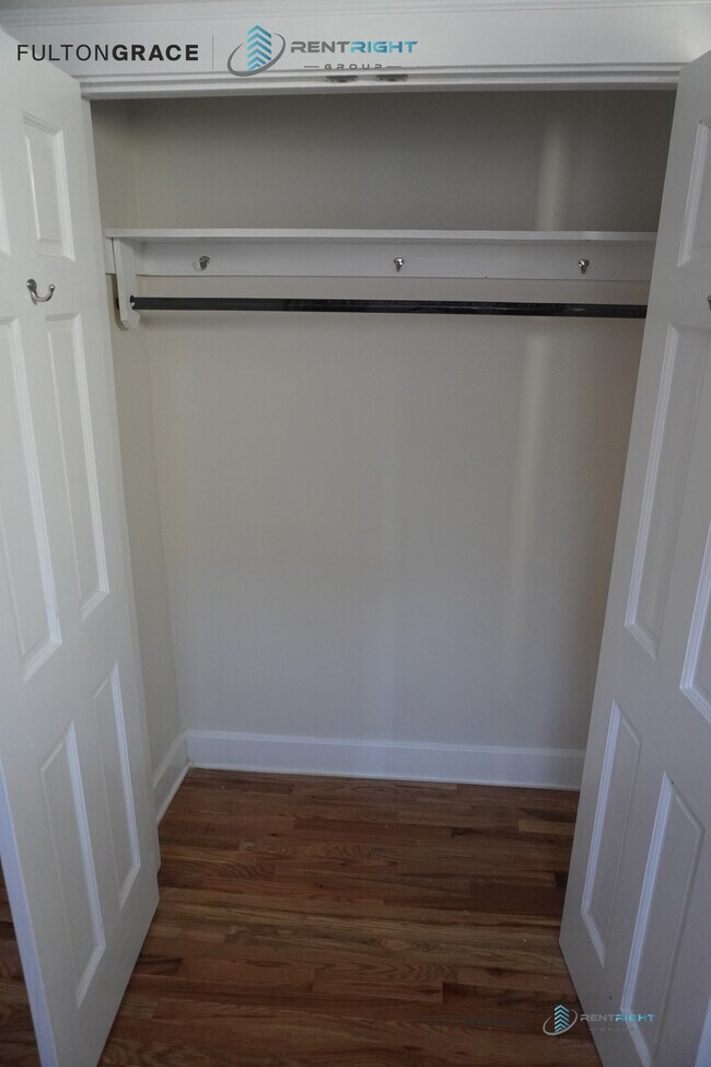 Photo - 1712 W Albion Ave Unit 1716-GDN E