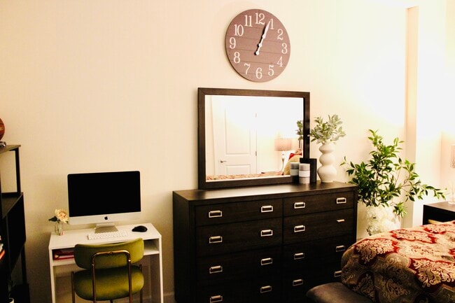 Photo - 201 N Elm St Unit 410