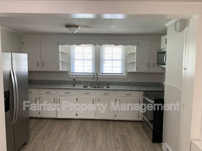 Photo - 1504 Concord St