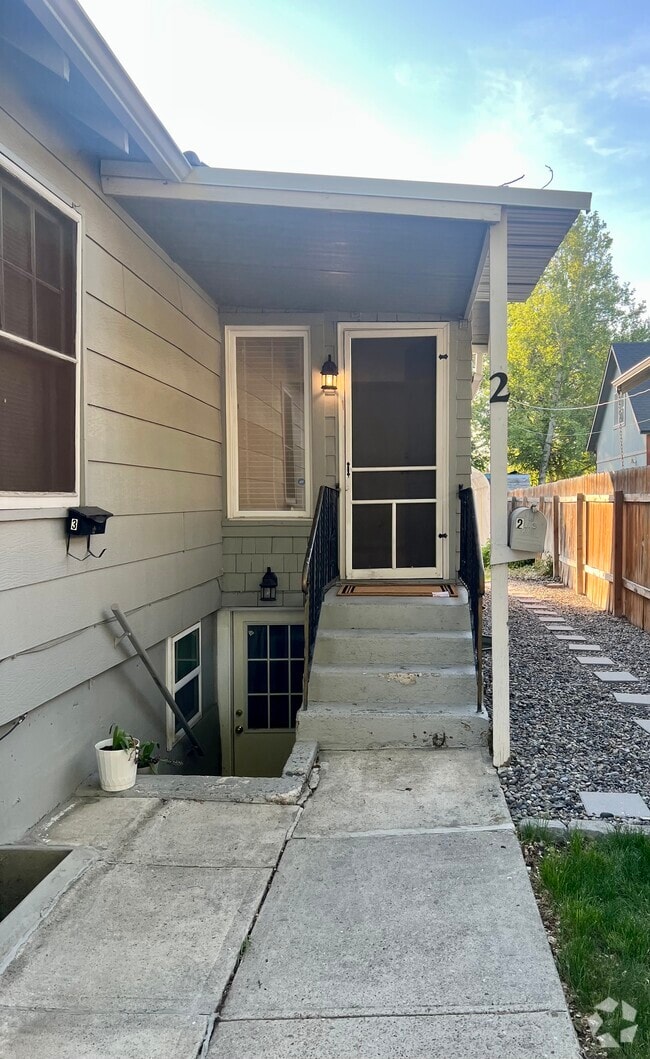 Building Photo - 711 10th Ave S Unit 2 Rental