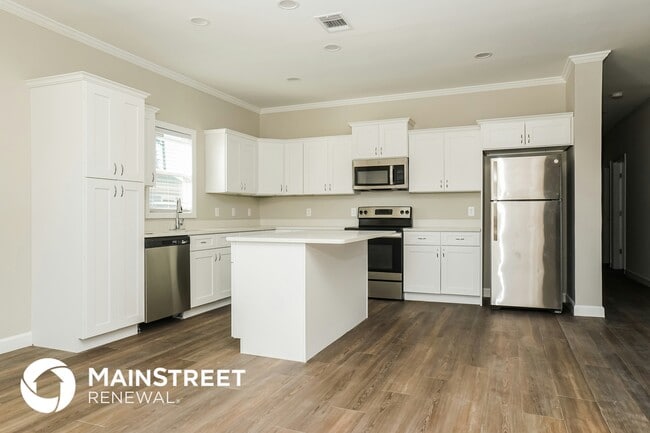 Photo - 12315 Tangier St