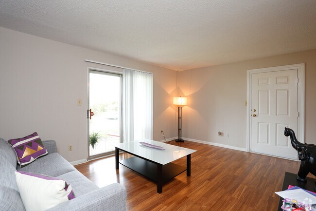 Living Room - Vista Commons