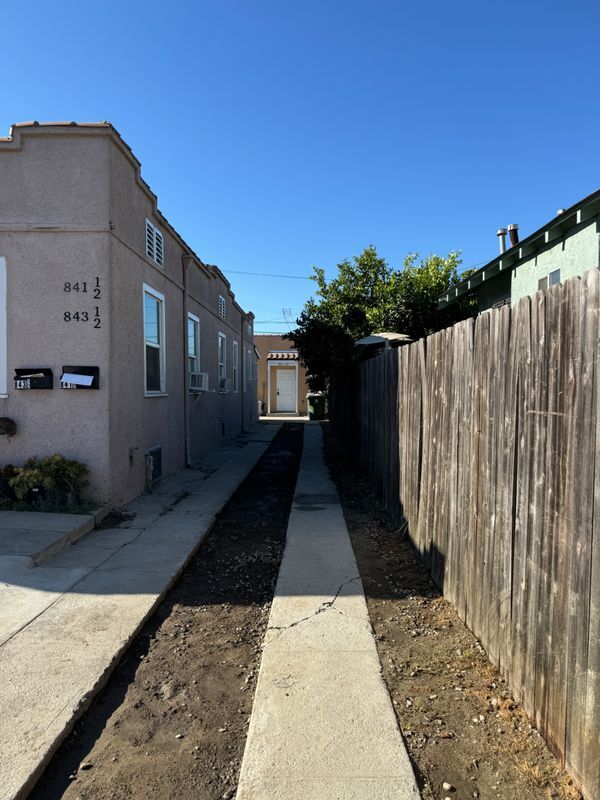 Photo - 841 1/2 West 64th Street