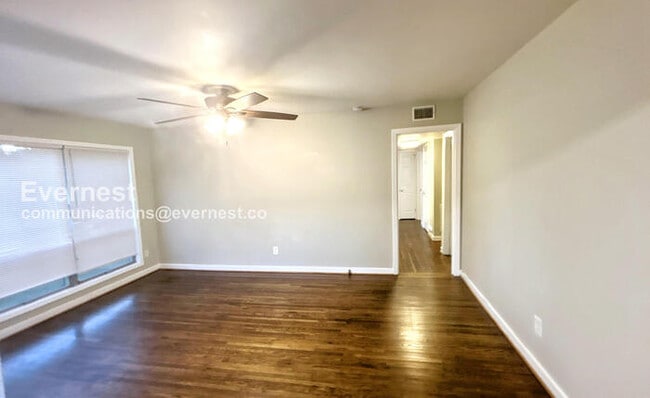 Photo - 244 E Haven Dr