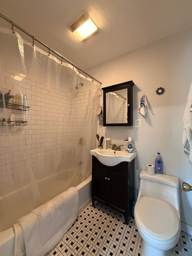 Photo - 420 2nd St Unit 9
