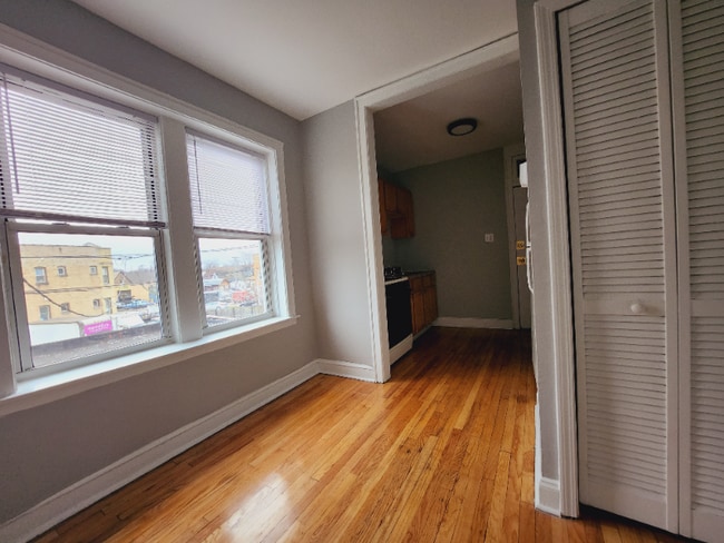 3723 W Grand Ave Unit 1