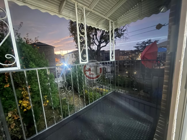 Photo - 237 Davis Ave