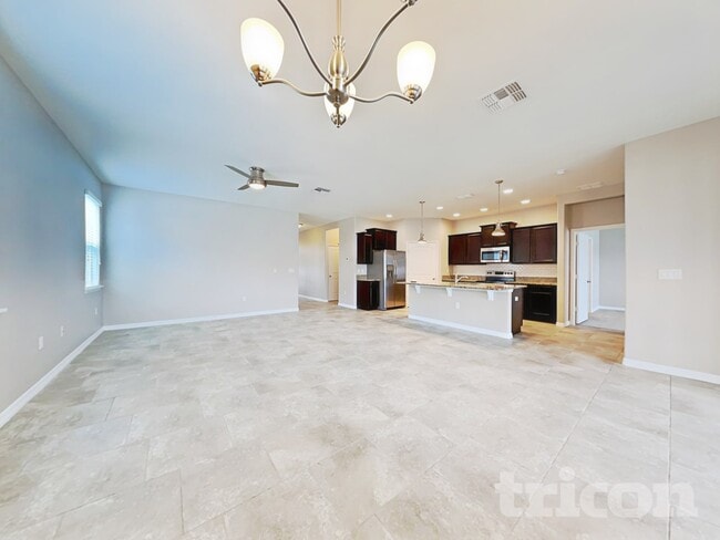 Photo - 112 Waterside Cir