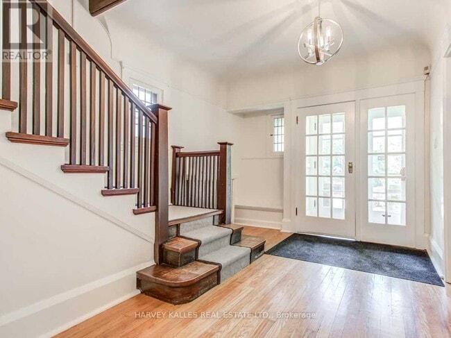 Photo - 169 Balmoral Ave
