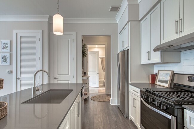 Photo - Vickers Roswell