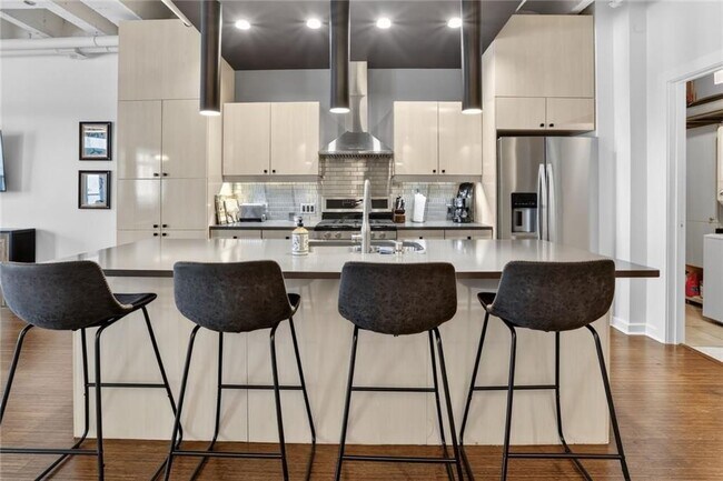 Photo - 805 Peachtree St NE Unidad 510
