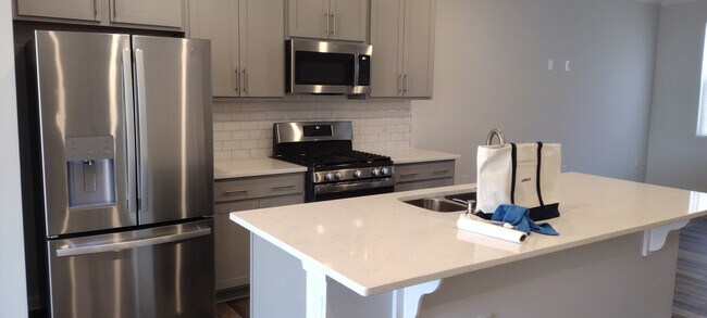 Room in Townhome on Kipp Ln