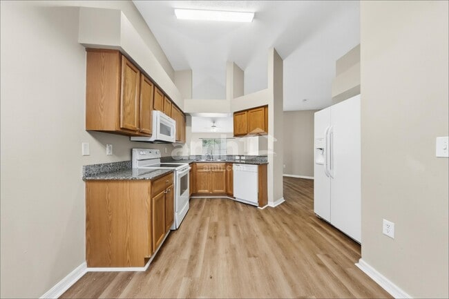 30846 Midtown Ct