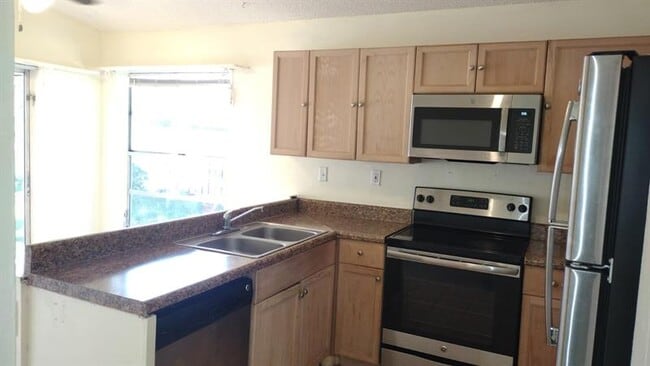 Photo - 14650 N Beckley Square