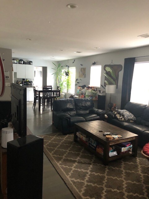 66 W Walnut Park Unit 1