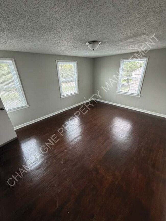 5411-5413 Swope Pkwy.