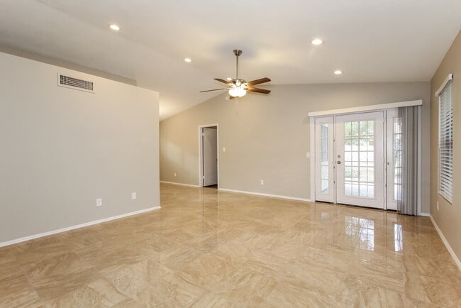 Photo - 4758 W Escuda Dr