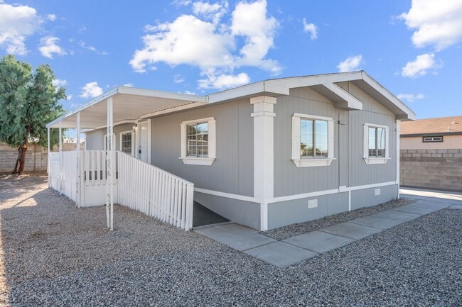 Building Photo - Welcome to this beautifully upgraded 3-bed, 2-bath single-family home in the heart of Sunrise Manor!