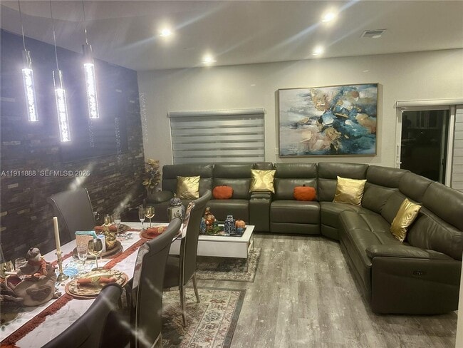 Photo - 4972 SW 127th Ave