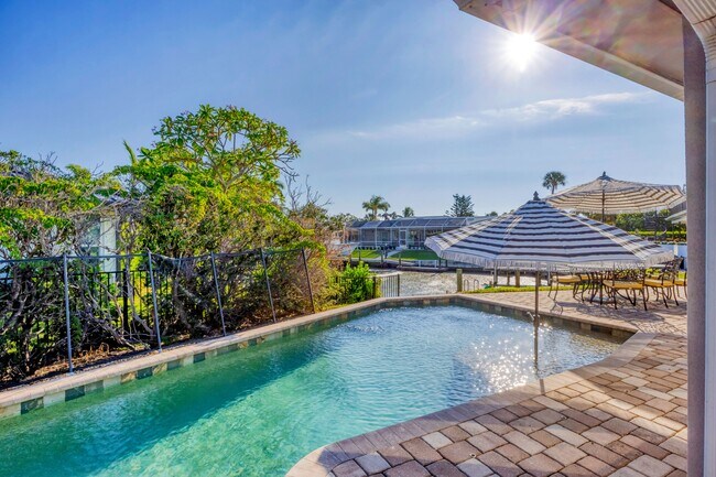 Photo - 1155 Bogey Ln