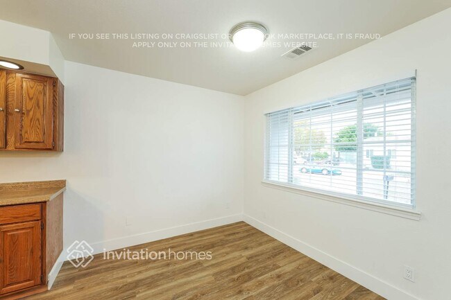 Photo - 405 Concord St