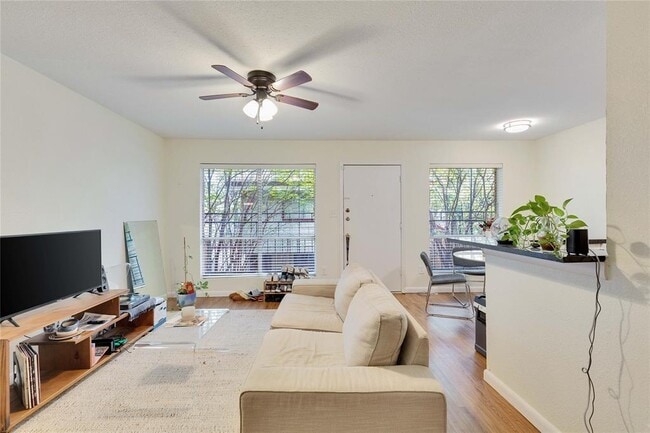 Photo - 2207 Leon St Unit 205