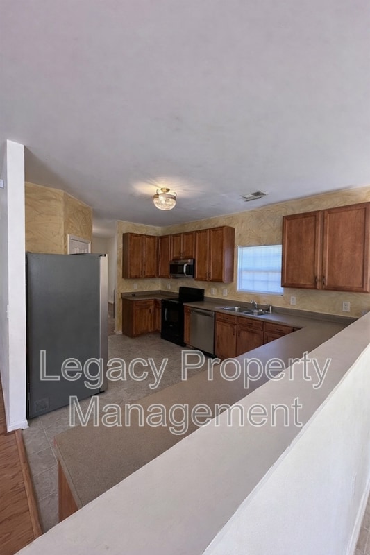 Photo - 1608 Brambleton Ct