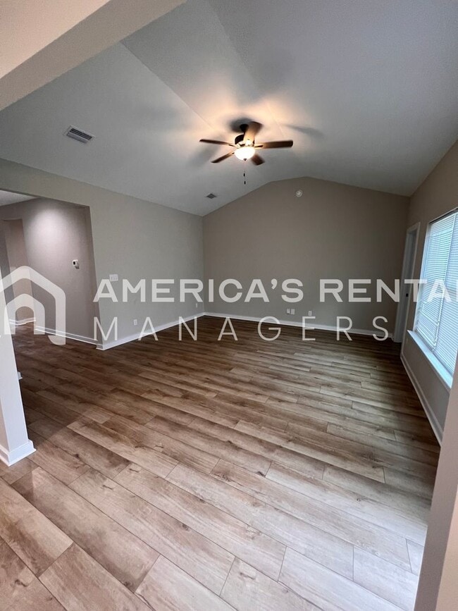 Photo - Home for Rent in Bay Minette, AL!! View with 48 Hours Notice!