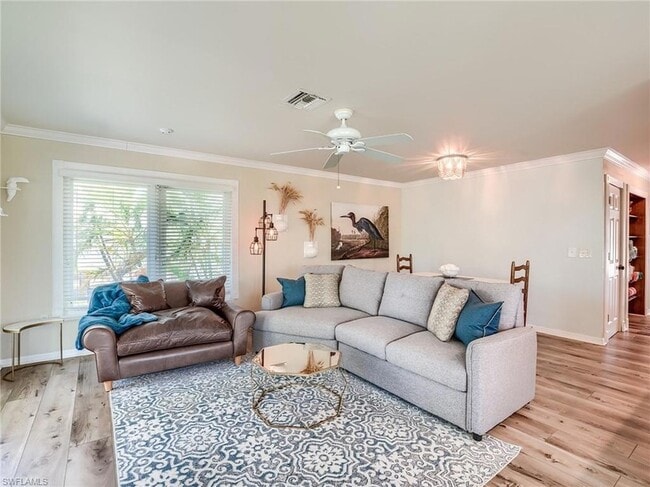 6020 Cypress Ln
